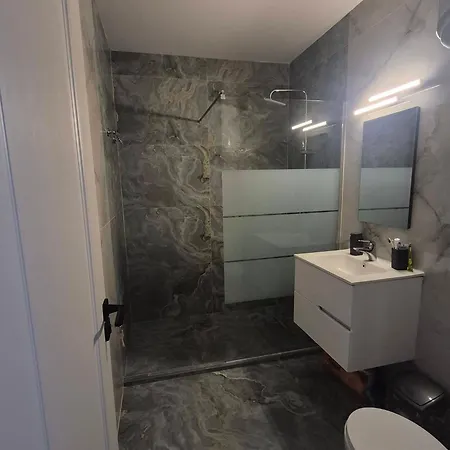 Epava Sunset Apartment